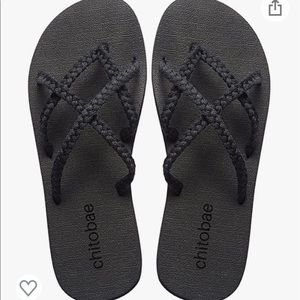 New with tags women’s flip flops sandals size 7